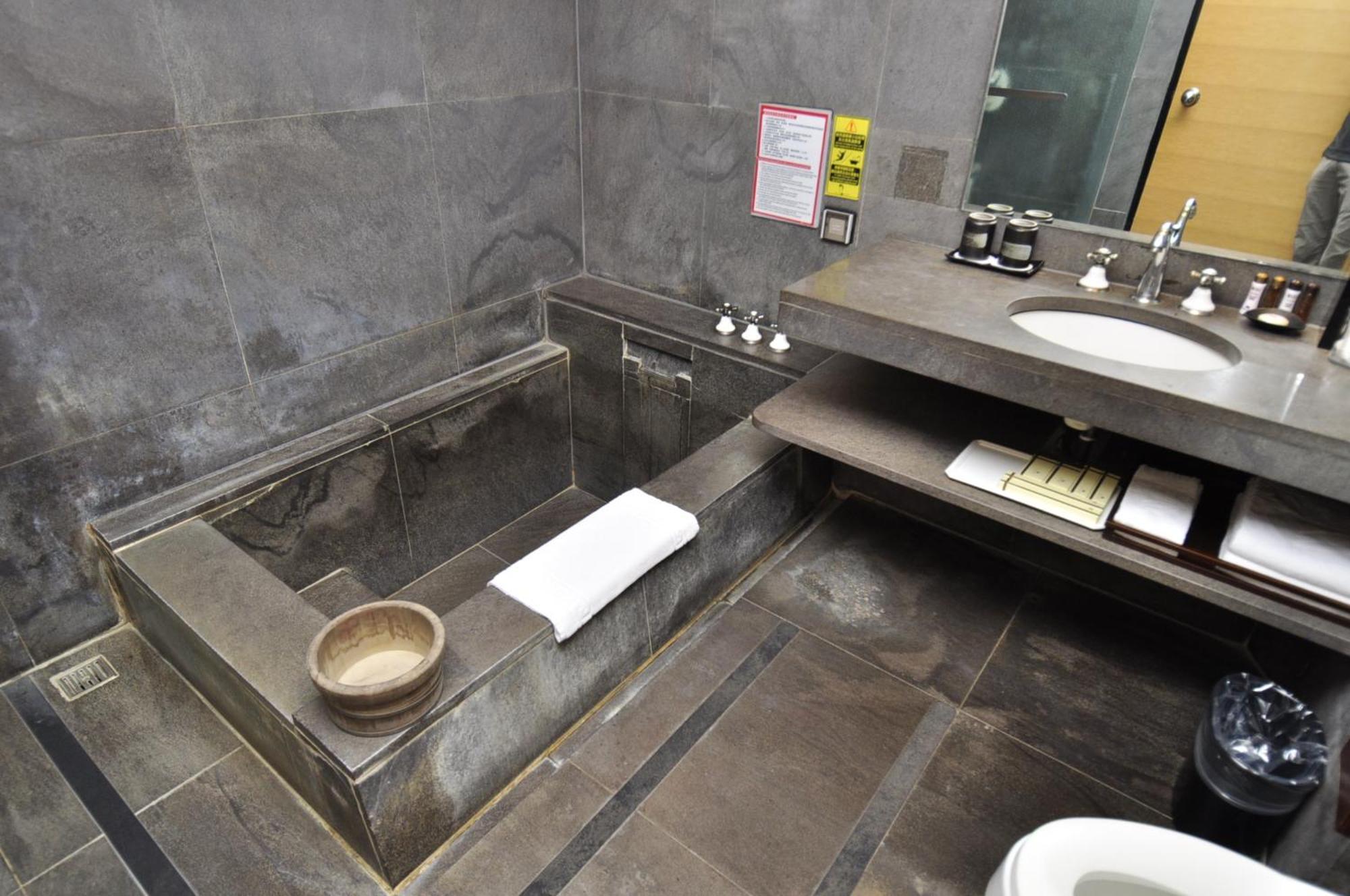 Spring City Resort Taipei Extérieur photo